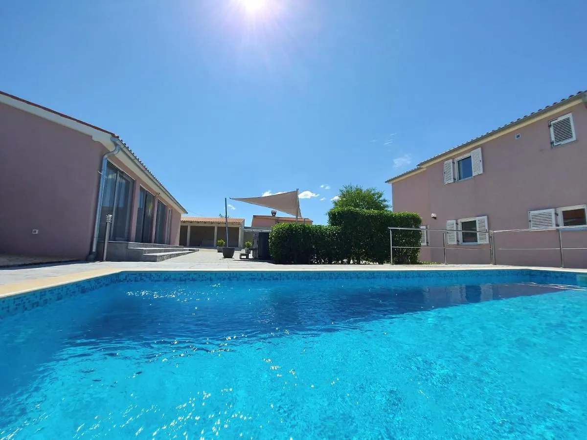 Villa Mattea location