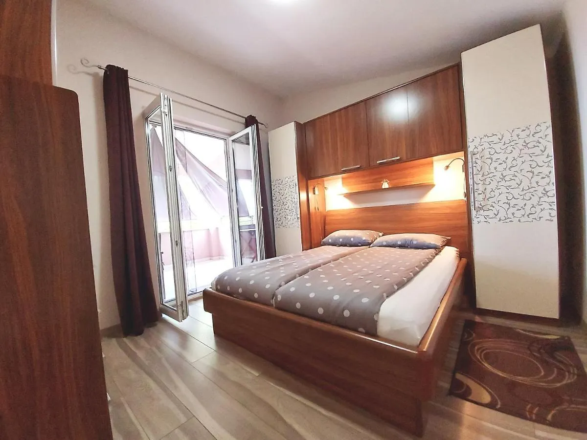 Villa Mattea Holiday home Galizana